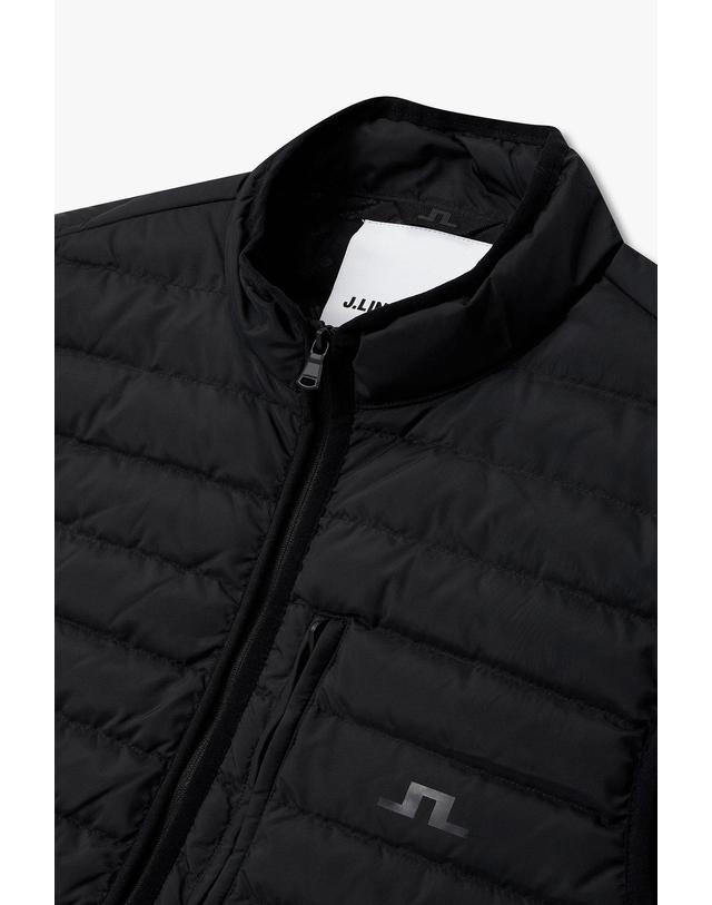 제이린드버그 [J.LINDEBERG] [Men Collection] 페이스 다운 라이너 베스트_블랙 1525311501 착용컷