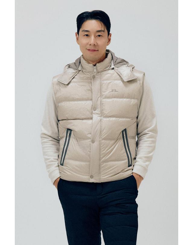 제이린드버그 [J.LINDEBERG] [Men] 토미 다운 베스트_베이지 1515311920 착용컷