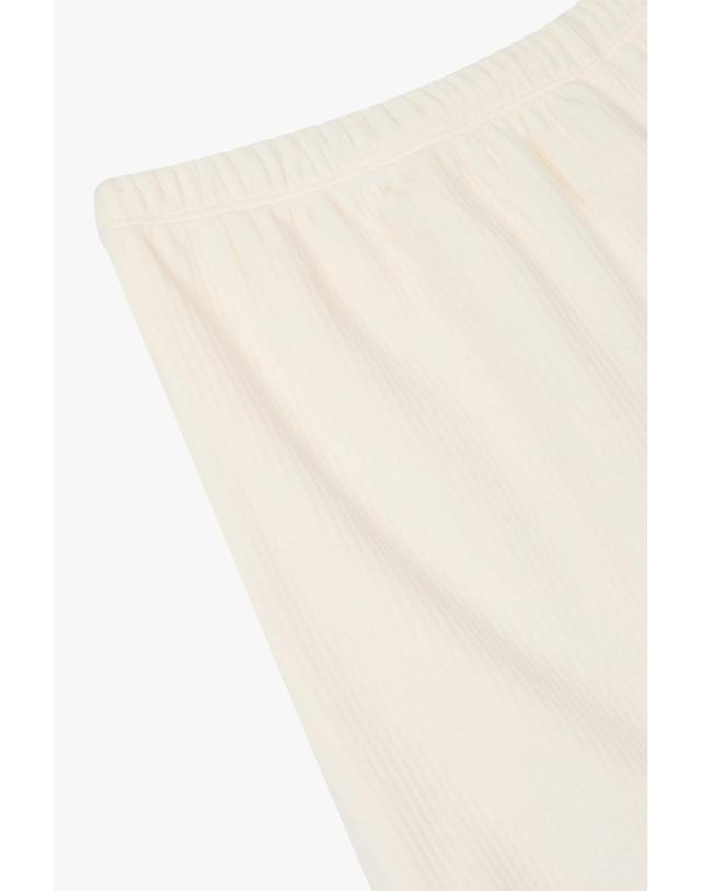 일라일 [ILAIL] 소프트 터치 라운지 파자마 쇼츠_아이보리 IA15330898 착용컷