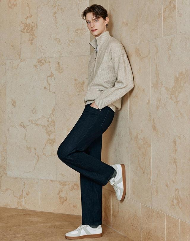 다니엘크레뮤 컴포트 스트레이트 진 착용컷