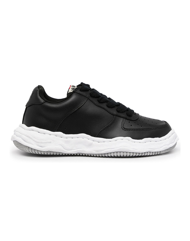 메종미하라야스히로 미하라야스히로 웨인 레더 스니커즈 A07FW702 BLACK 착용컷