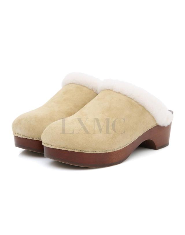 샤넬 [중고명품] [중고명품] 샤넬 클로그 스웨이드 양털 시어링 슬리퍼 뮬 우드굽 G32594 착용컷