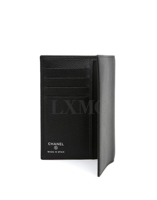 샤넬 [중고명품] [중고명품] 샤넬 여권지갑 캐비어지갑 샤넬패스포트 착용컷
