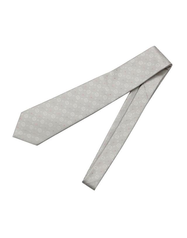 샤넬 [중고명품] [중고명품] 샤넬 넥타이 TIE CC 로고 실크 그레이 착용컷