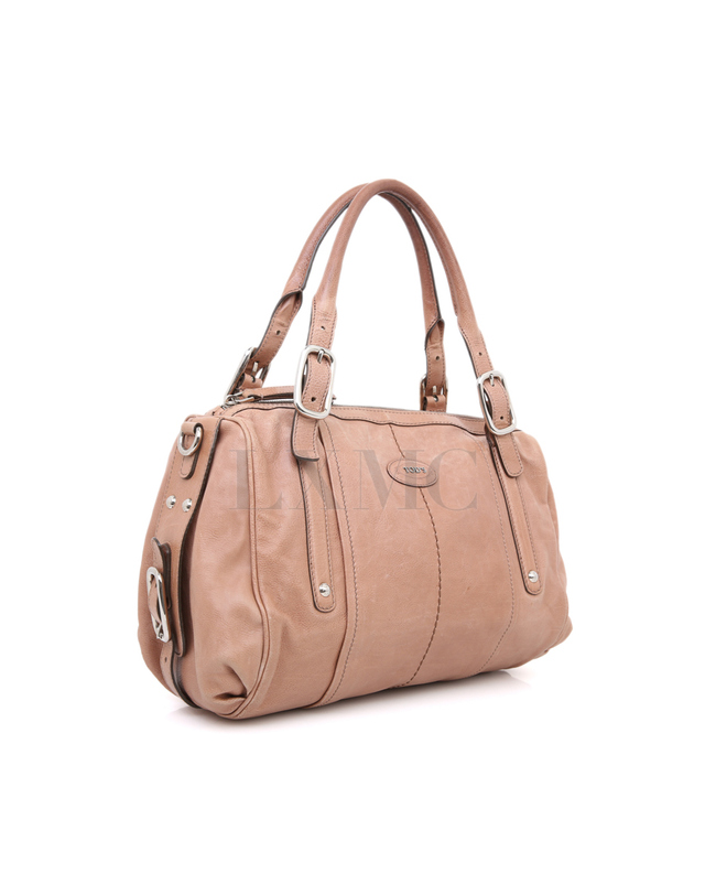 토즈 [중고명품] [중고명품] 토즈 디백 D-BAG 에토프 숄더 토트백 착용컷
