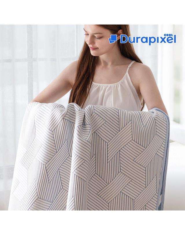 듀라픽셀 (Q-Max 4.63) 냉감패드 여름 침대패드 시원한 냉감 쿨매트 쿨패드 착용컷