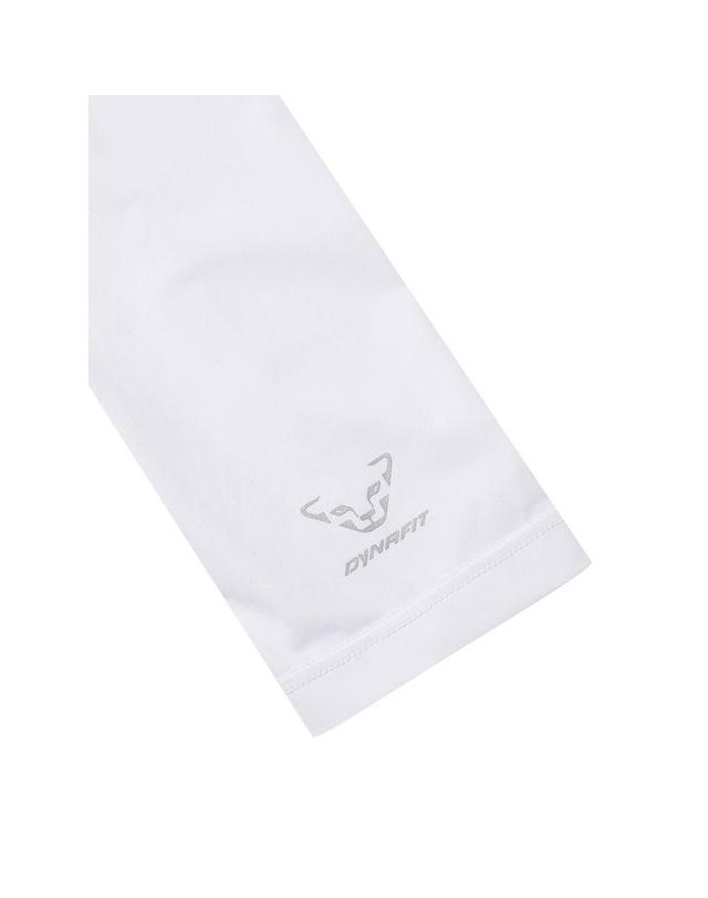 다이나핏 [26SS][다이나핏 공식] 공용 스포츠 베이직 냉감 암커버_YUA26Z01 착용컷