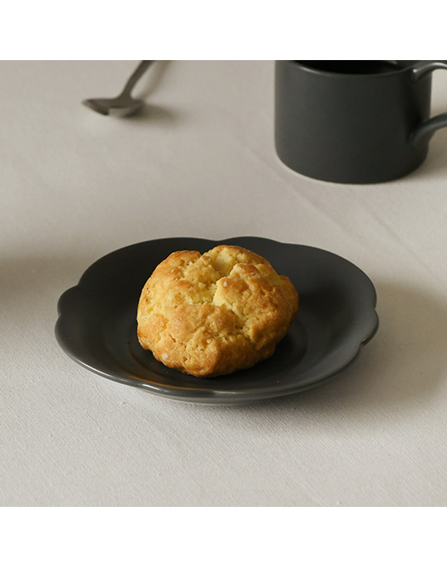 에라토 브리엔 디저트 플레이트 접시 커피잔받침 착용컷