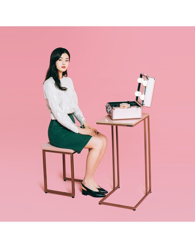 라쏨 [라쏨] 핑크 패브릭 스툴 PINK 착용컷