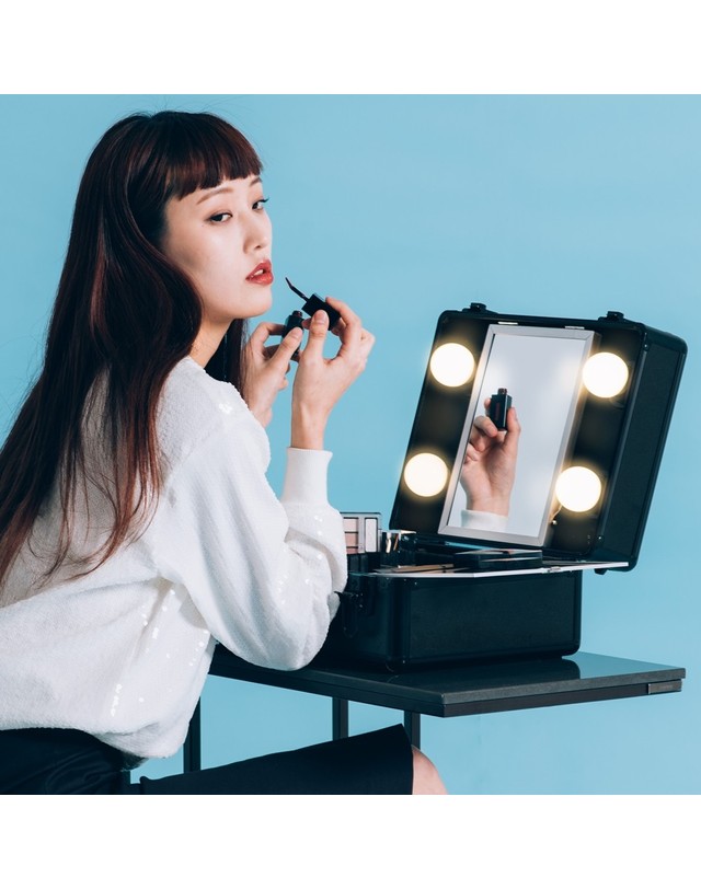라쏨 [라쏨] 리퍼브 LED 조명 미니화장대 마이러블리데이 블랙 BLACK 착용컷