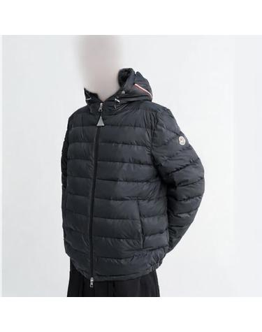26SS 몽클레르 베르메일 Vermeille 후드 쇼트 다운 자켓 블랙