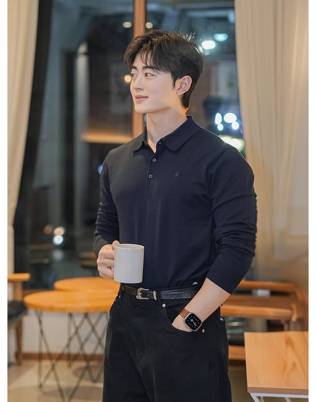 올젠 남성 에센셜 스웨터 티에리_ZAF1ET1901NV 착용컷