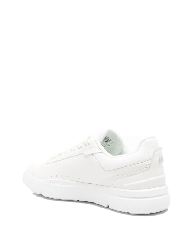 온 러닝 [해외직구][온러닝]더 로저 어드밴티지 스니커즈 3WF30391200WHITE/WHITE 7497778 착용컷