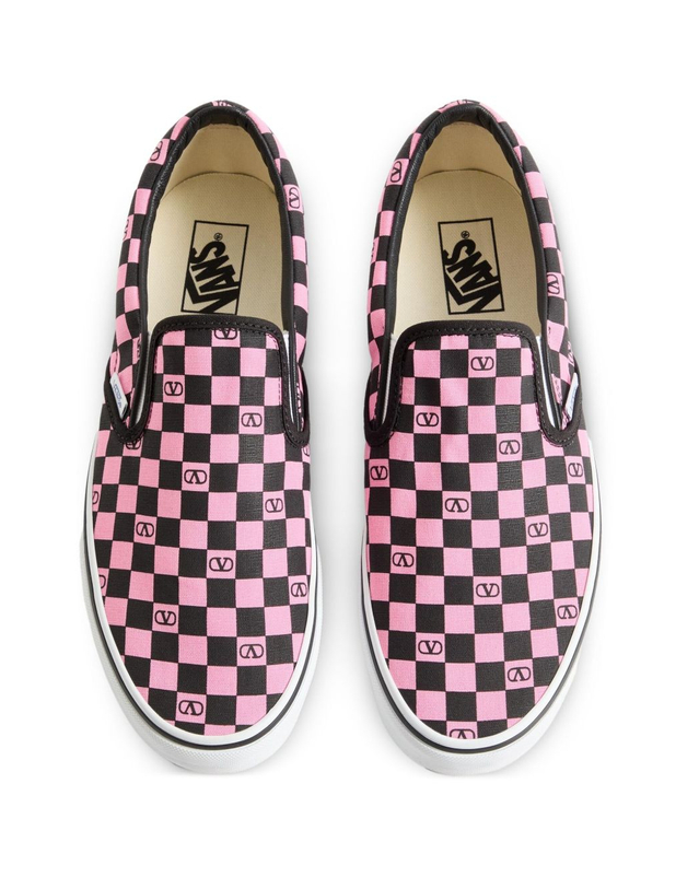 발렌티노 [해외직구][발렌티노 가라비니 X 반스] 슬립온 YS0M96HPKDPM 7170764 착용컷