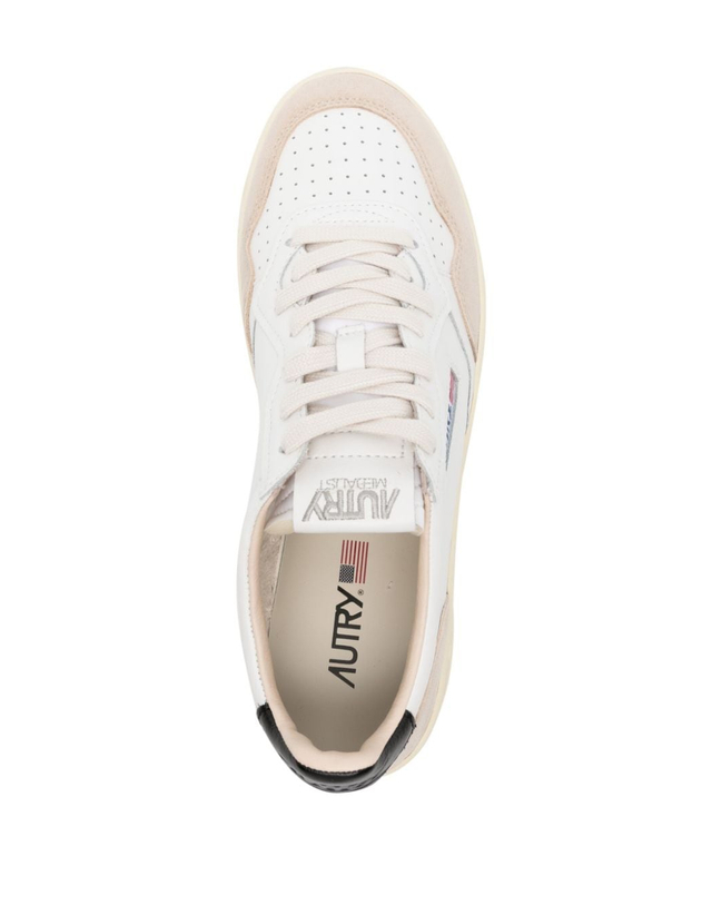 오트리 [해외직구][오트리]MEDALIST LOW 스니커즈 AULMLS21WHT/BLK 7537774 착용컷