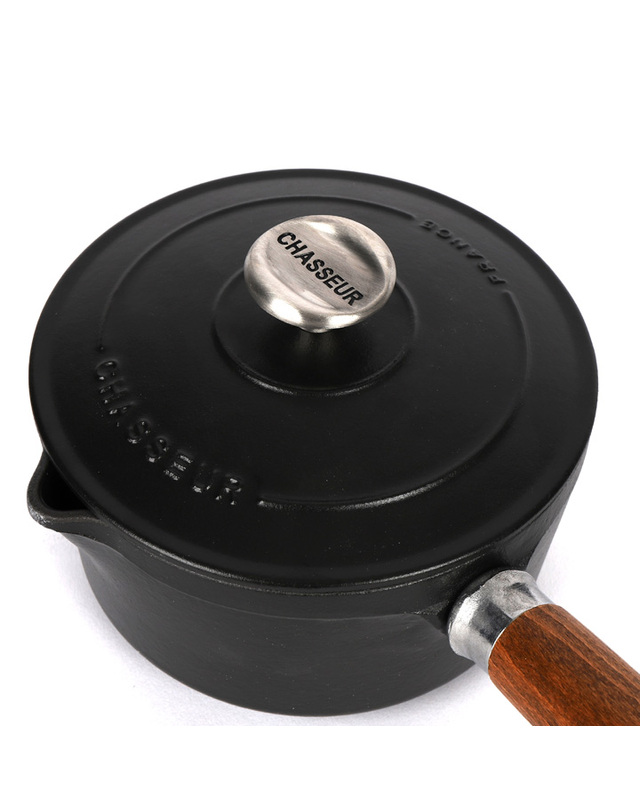 차세르 [차세르] 프리미엄 무쇠주물 편수냄비 16cm (블랙) 착용컷
