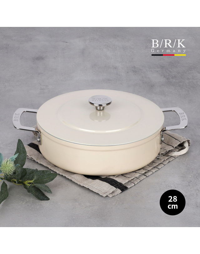비알케이 [BRK] 에볼루션 풀 인덕션 전골냄비 28cm (밀크) 착용컷