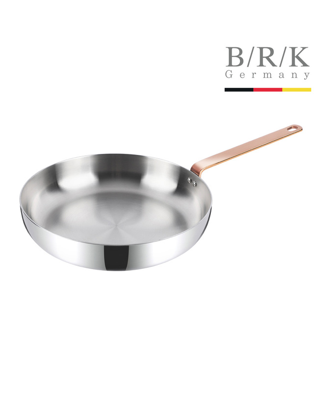 비알케이 [BRK] 로즈골드 통5중 스테인리스 스틸 후라이팬 28cm 착용컷