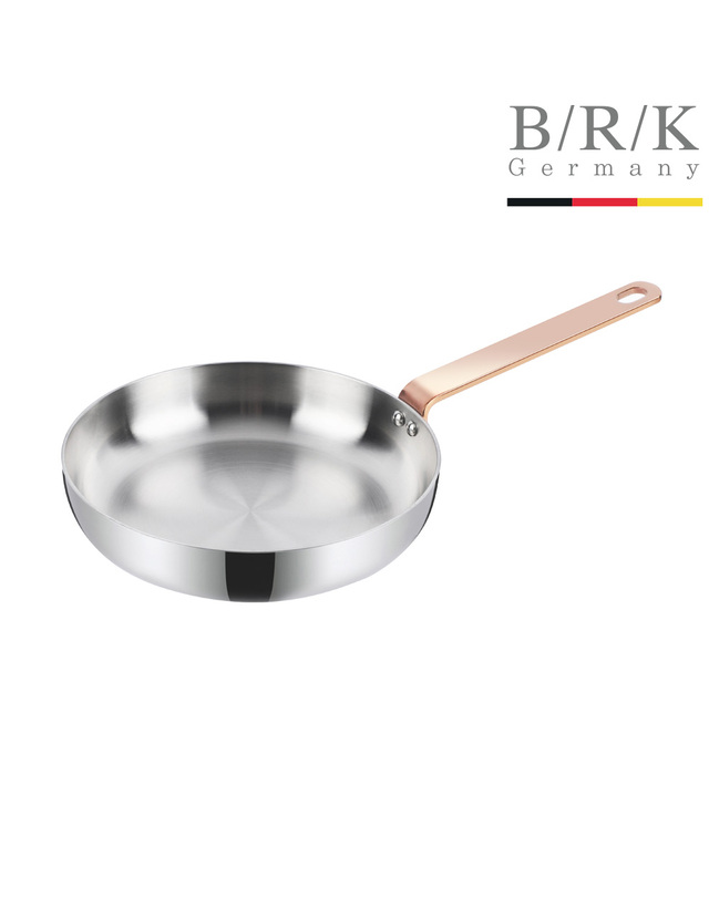 비알케이 [BRK] 로즈골드 통5중 스테인리스 스틸 후라이팬 20cm 착용컷