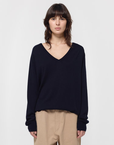[10/8 예약배송] LOOSE V-NECK KNIT / NAVY