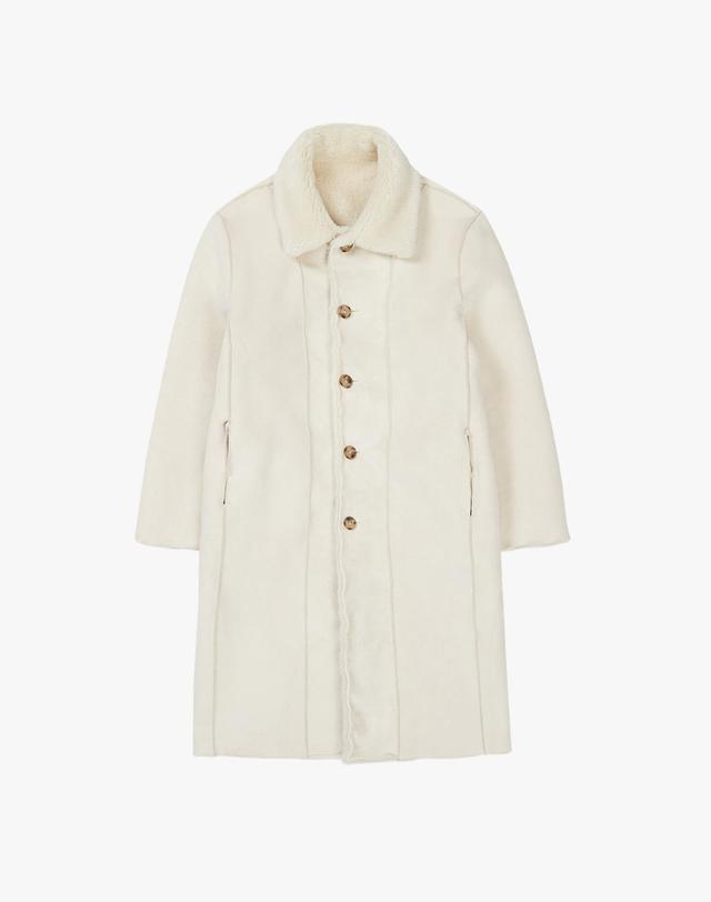 지비에이치 어패럴 REVERSIBLE SHEERING LONG COAT / CREAM 착용컷