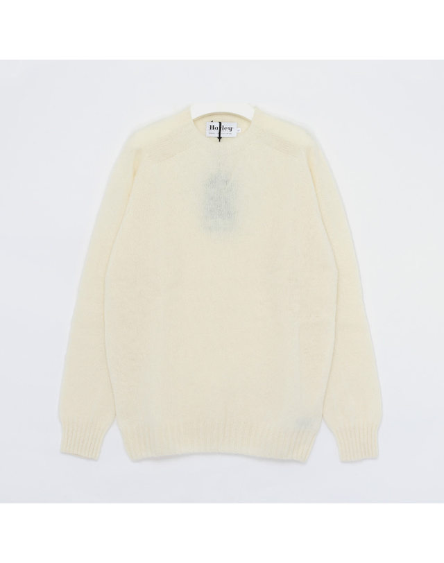 할리오브스코틀랜드 할리오브스코틀랜드 26FW 쉐기독 클래식 울 남성 니트 M3834 7 SHAGGY SNOW WHITE 착용컷