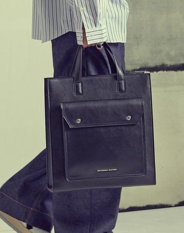 NO.9 TOPSTITCHED LEATHER POCKET TOTE BAG