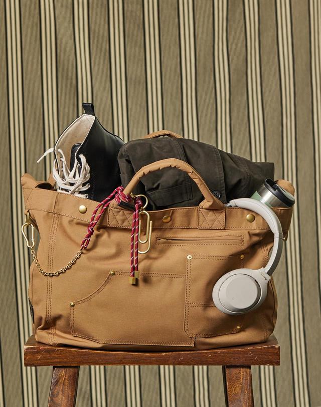 세러데이일레븐 NO.8 WORK BAG - BROWN 브라운 착용컷