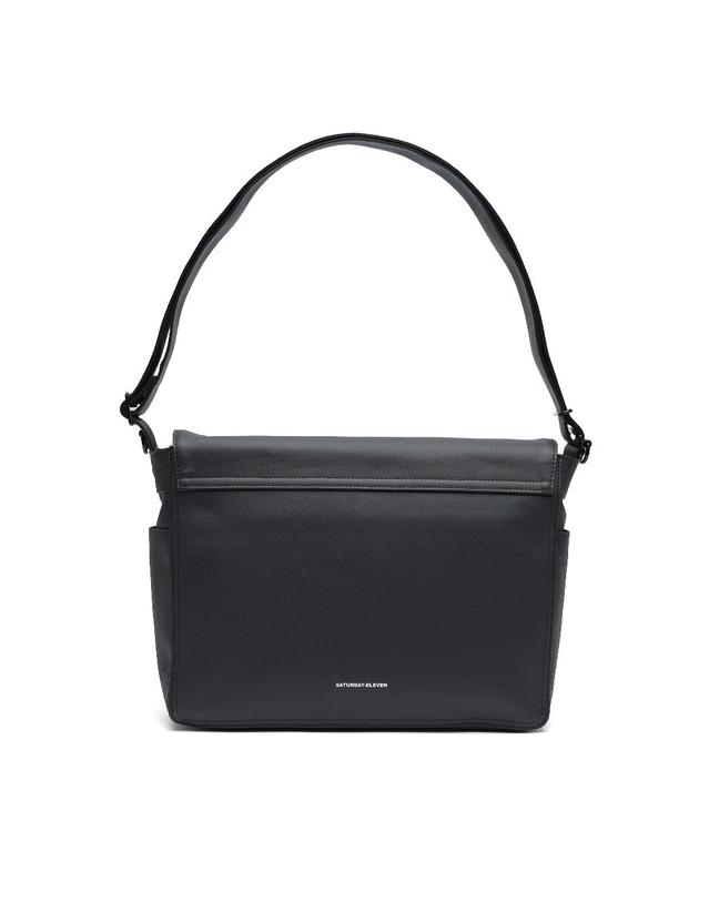 세러데이일레븐 NO.53 RIALTO MESSENGER BAG 블랙 착용컷