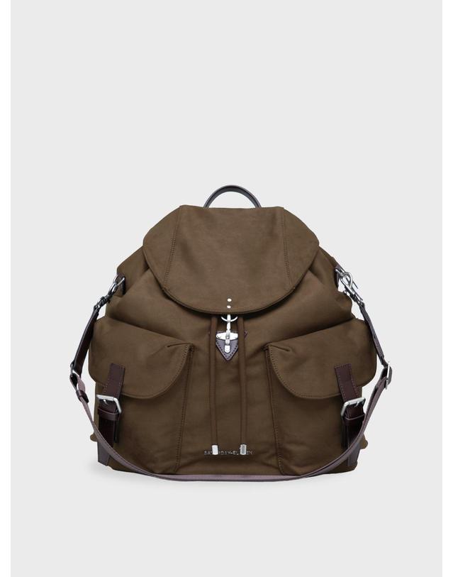 세러데이일레븐 NO.2 SZECHENYI BACKPACK_ESPRESSO 브라운 착용컷
