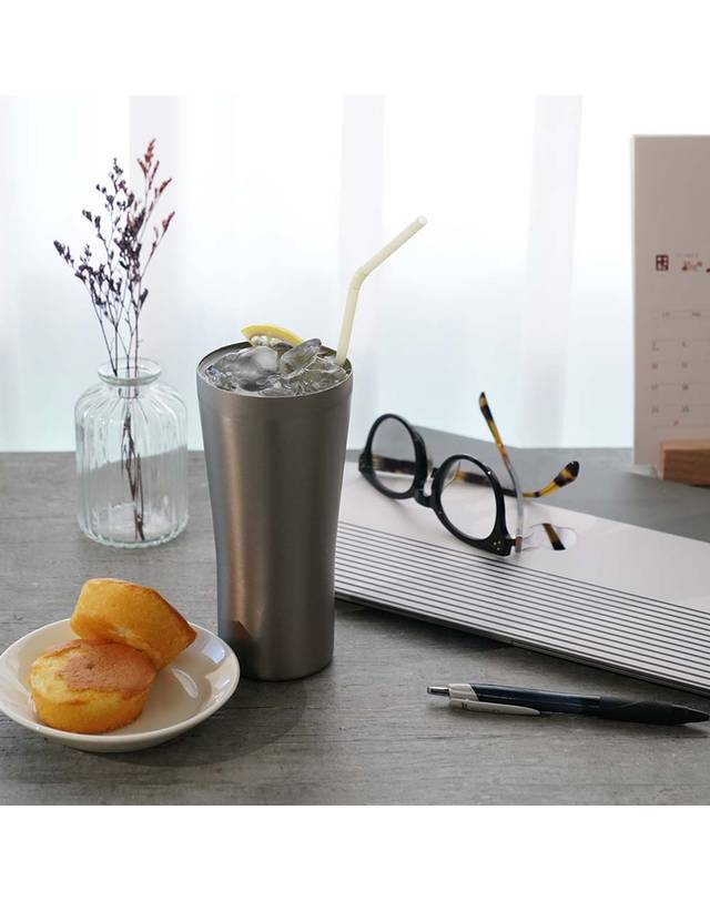 피코크 피코크 이중 스텐컵 맥주잔 물컵 캠핑컵 비어 콜드컵 ATD-42 420ml 착용컷