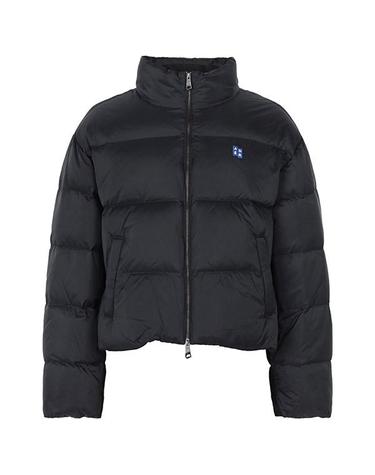 아더에러 26FW 블랙 시그니피컨트 TRS 태그 01 덕 다운 자켓 BO42FYDW0101BK