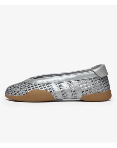 아디다스 스니커즈 HQ9627 SILVER METALLIC GUM DOM