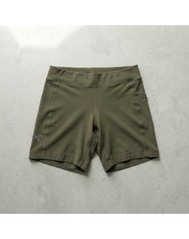 아크테릭스 엣센트 하이라이즈 유틸리티 쇼츠 8인치 여성 APPSW09522 TAT ESSENT HIGHRISE UTILITY SHORT 8 W