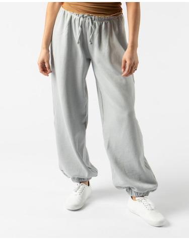 25SS 베이스레인지 트레이닝 조거 팬츠 FRAPRCSU25 WHITE STONE BLUE DOM