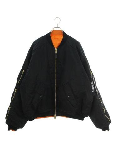 VETEMENTS 베트멍 알파인더스트리 에디션 리버시블 봄버 자켓 UE64JA220B