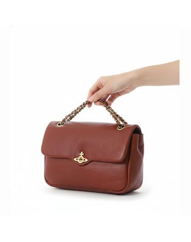 비비안웨스트우드 ANITA CHAIN SHOULDER BAG MEDIUM 46020005W L00BZ C406 아니타 체인 숄더백 미디엄