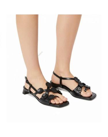 세실리아 반센 26 ARNA SANDALS TEXTURED LEATHER 425FTW30015 BLACK 아르나 샌들