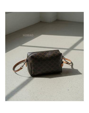 셀린느 26 TAKE AWAY CROSSBODY BAG IN TRIONGPE CANVAS CALFSKIN L10033C58 04LI 테이크 어웨이 크로스바디백