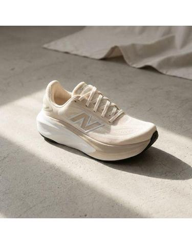 뉴발란스 NBPFGS106T 모어 V6 여성 D BEIGE 35
