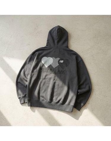 뉴발란스 NBN0G2A033 남녀공용 NB 하트 그래픽 후드티 CHARCOAL 60