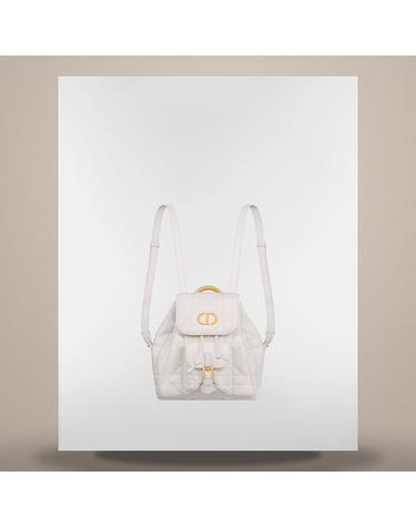 디올 Dior Caro 스몰 백팩 라떼 매크로까나쥬 양가죽 M6302UNOZM030