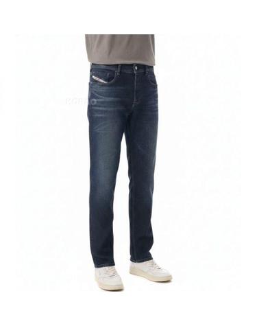 디젤 26FW 2023 DFinitive 레귤러 진 A10229 0KBBV 01