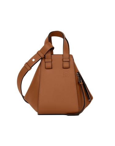 로에베 탄 컴팩트 해먹 백 A538H13X10 2530