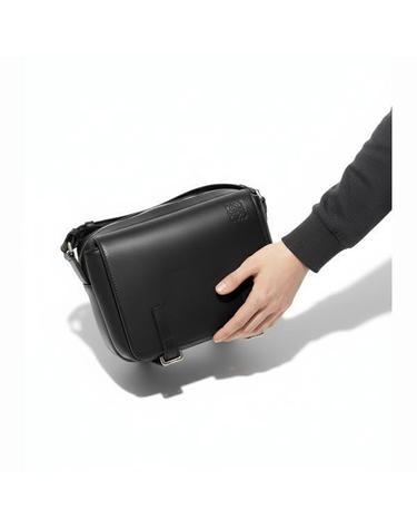 로에베 XS Military messenger bag in supple smooth calfskin and jacquard B553A72X27 1100 밀리터리 메신저백 엑스