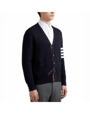 톰브라운 26FW 코튼 밀라노 스티치 4바 브이넥 가디건 MKC171A 00219 415