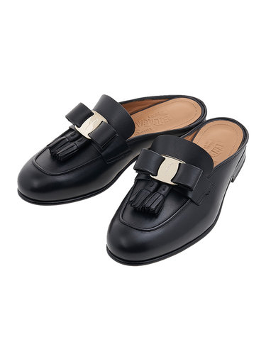 페라가모여성 바라 보우 테슬 뮬 샌들 ONOFRIA 1CM NERO 0758462