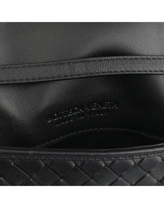 보테가 베네타 [명품]BOTTEGA VENETA 인트레치아토 크로스백 570183 V0016 8175 570183 V0016 8175 BLACK 착용컷