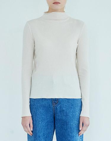 [MOMEN] Half Neck Color Top - Ivory_XMCALYZA21102