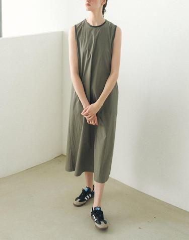 [MOMEN] Back Hole One- piece - Khaki_XMPOA3M541145
